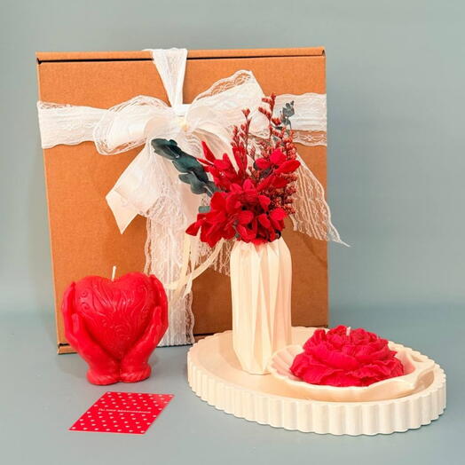Набор для интерьера из гипса со свечами ручной работы и букетом сухоцветов