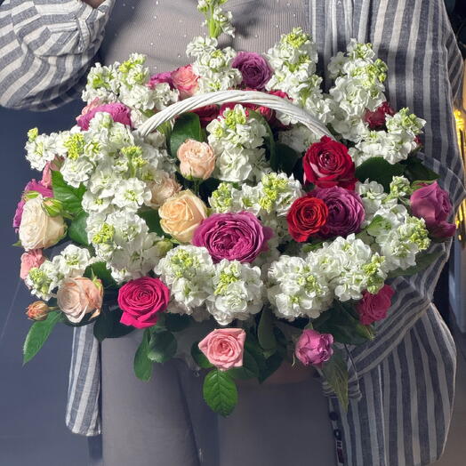 Корзина с Маттиолами