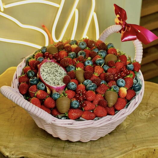 Корзина с фруктами Наслаждение