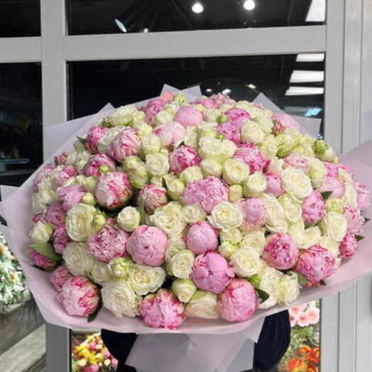 Букет из пионов и кустовой розы XXL