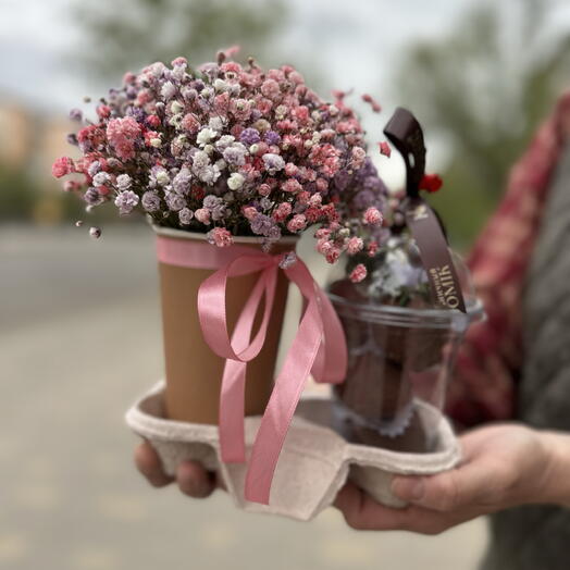 Клубника в шоколаде стакан, гипсофила
