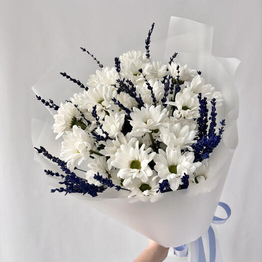 Букет ромашек и лаванды
