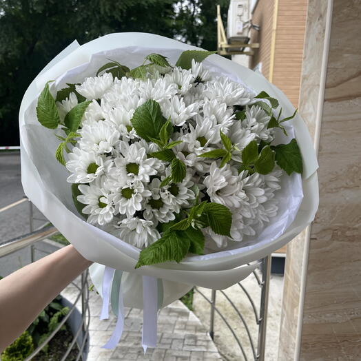 Букет белых ромашек