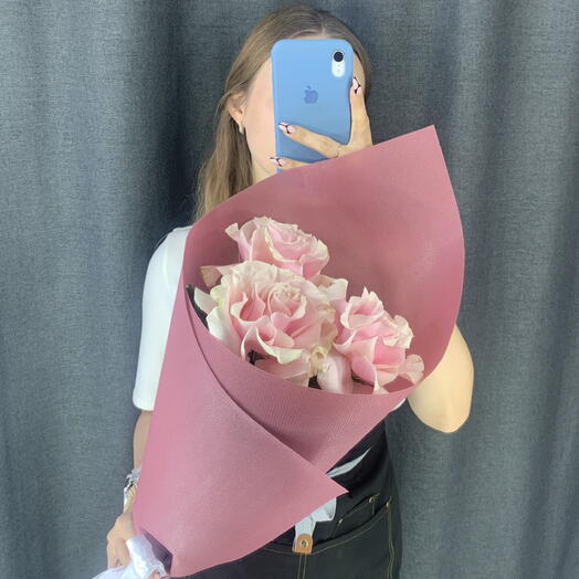 Конвертик из трех французских роз 🙌🏼🌸