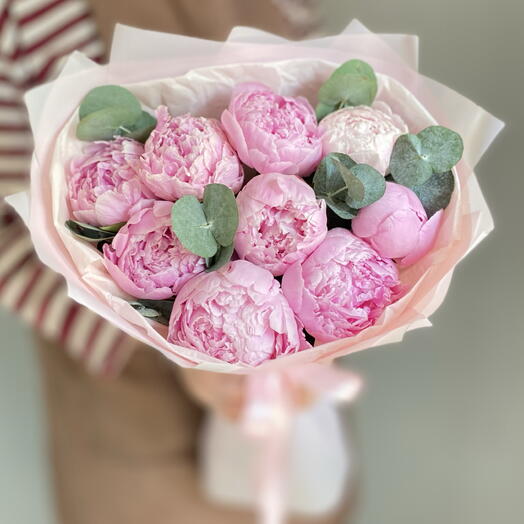 Букет из 9 нежных пионов и зелени эвкалипта🌸🌿🤗