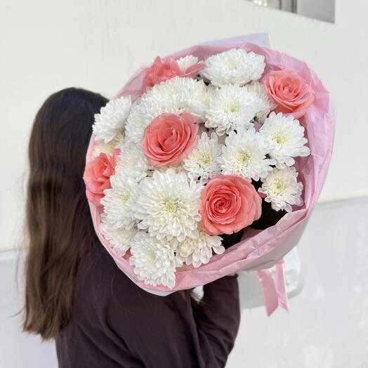 Нежность 🌸 дуо букет из прекрасных роз 🌹 и хризантем 🌸