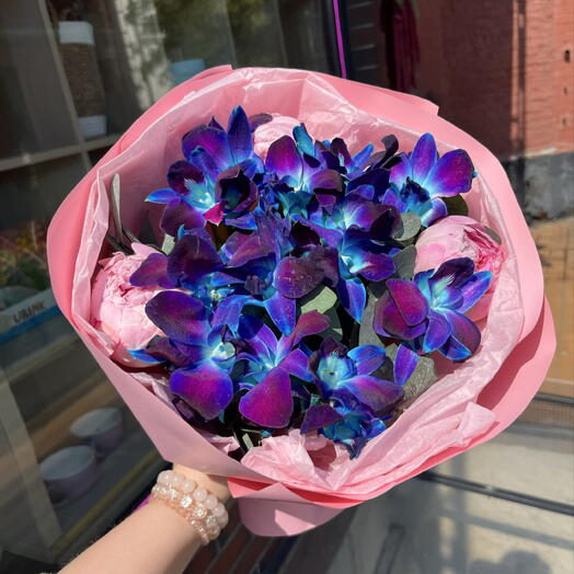 Авторский букет «Малиновый джем🌸»