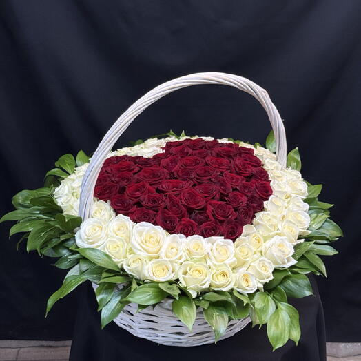 Сердце из роз 🌹