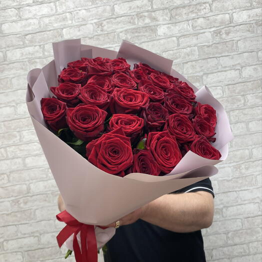 Красные розы 29шт 60см