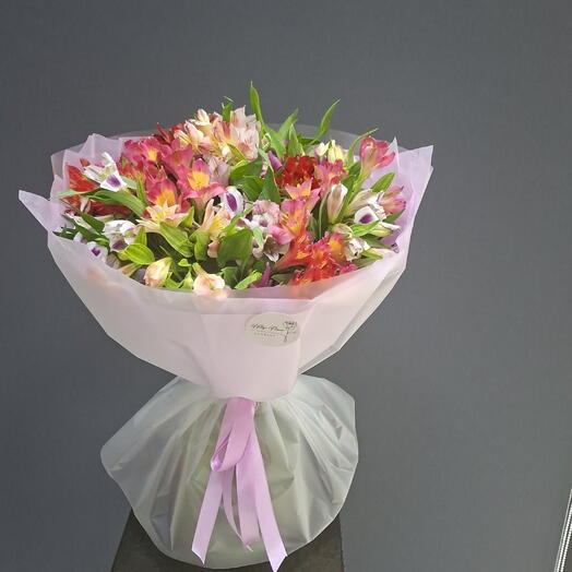 Букет из альстромерии 💐
