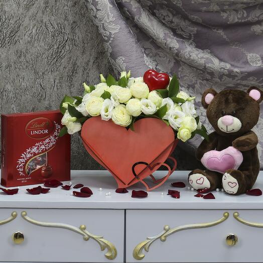 Комбо-набор: Ящик «Ля мур тужур», Мишка с сердцем, Конфеты Lindor
