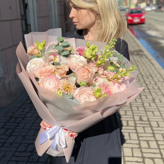 Garden bouquet with ranunculus