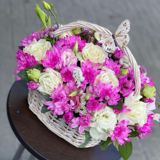 Корзина с цветами