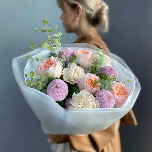 Un ramo de variedades de élite de rosas David Austin y Momoko 💕
