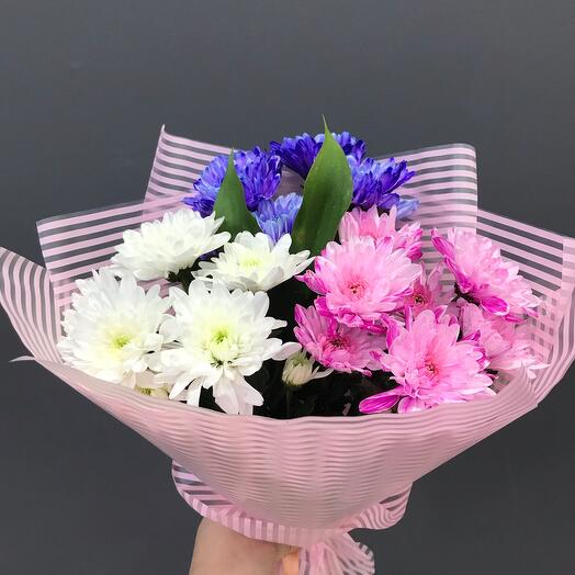Bouquet of colored chrysanthemums