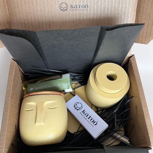 Gift set with 320ml scented candles and 100ml diffuser