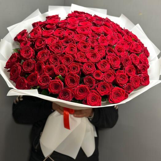 101 red roses