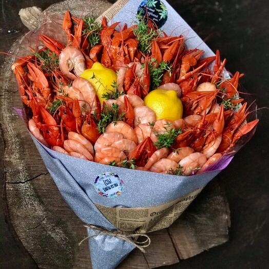 A bouquet of crayfish and shrimp