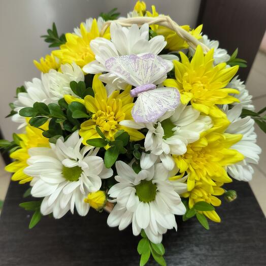 Basket with flowers
