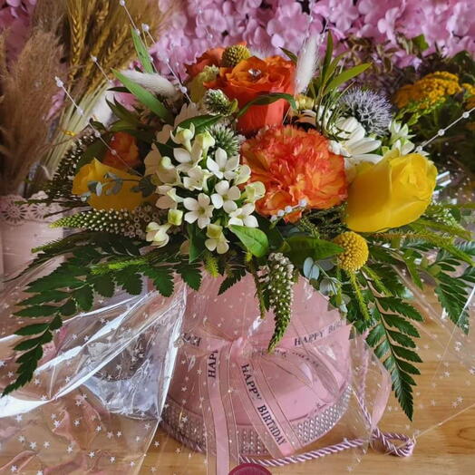 Bespoke large Hatbox florist choice of mixed deluxelarge seasonal flowers