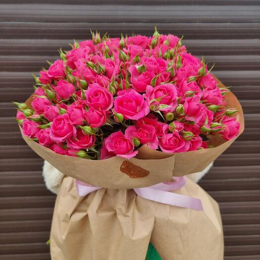 Bouquet of bush roses