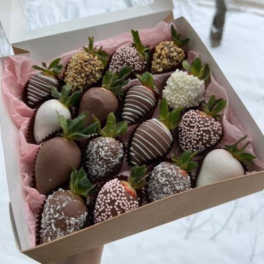 Бокс 16 клубник🍓