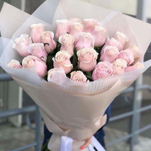 Bouquet of pink mondial
