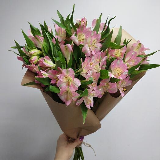 Monobooket de alstroemeria rosa