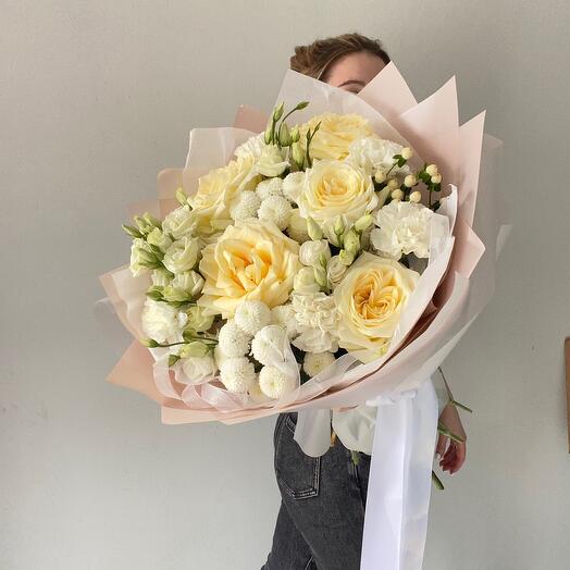 Roses, eustoma white bouquet