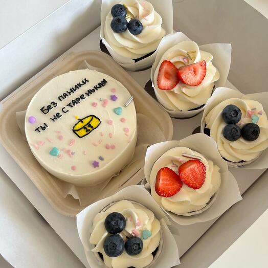Bento Cake + 5 cupcakes (diseño cualquiera)