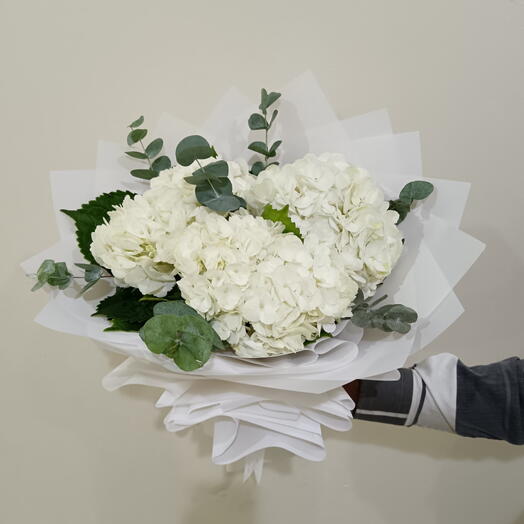 3 White Hydrangea Bouquet