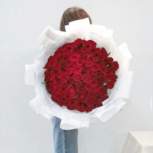 Bouquet of 51 red roses