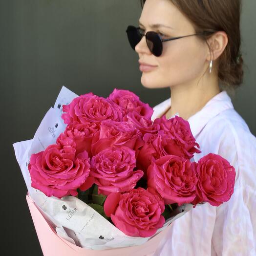 11 Pink Roses