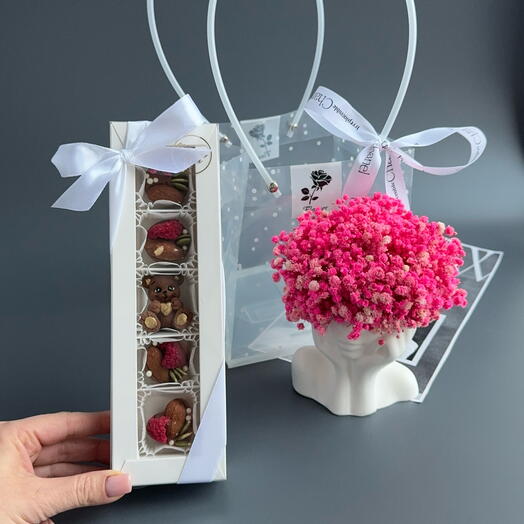 A gift for Gypsophila's mom and Belgian chocolate