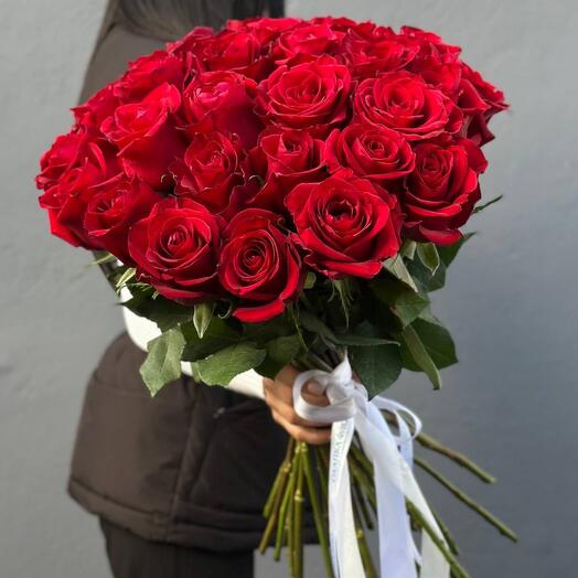 Красная роза 60 см , 25 шт