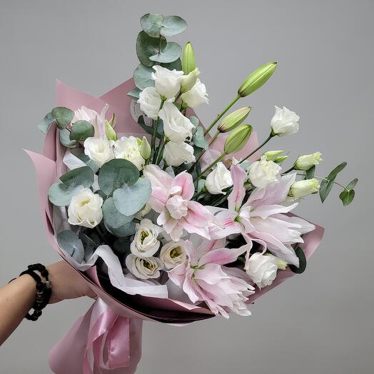 Ramo de lirios y eustom "Vals de flores" lirio, eustoma, eucalipto
