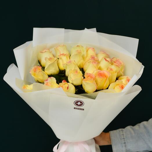 Монобукет из 23 роз Cabaret