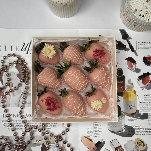 Клубника в шоколаде «Розовенький»