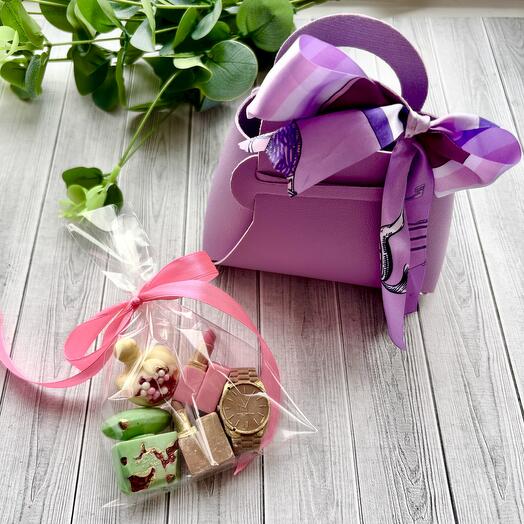 Сумочка конверт для подарка с шоколадом