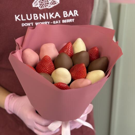 Букет из клубники Праздничный S