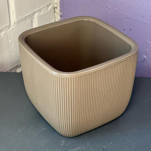 Горшок для цветов 6