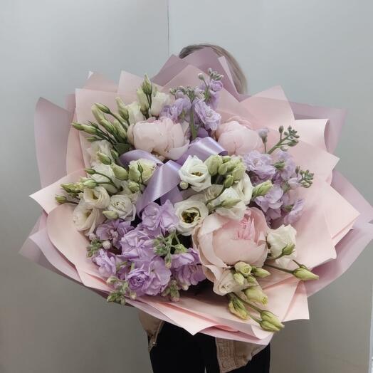 Bouquet of peonies, mattiola, eustoma
