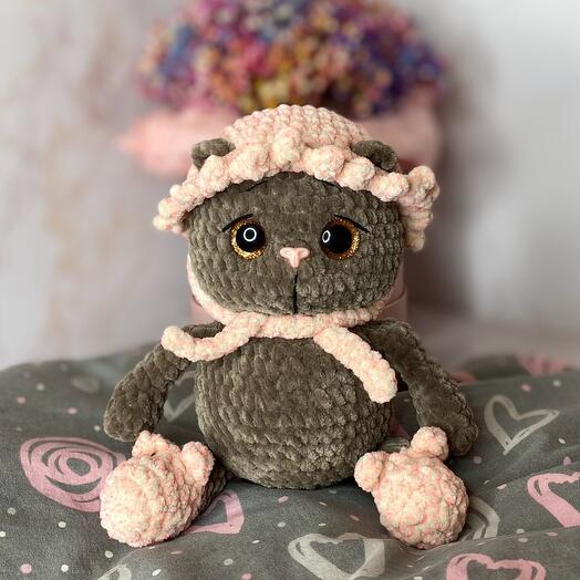 Gato de juguete hecho a mano