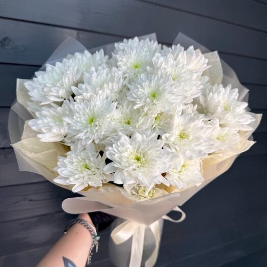 Bouquet of fluffy chrysanthemums