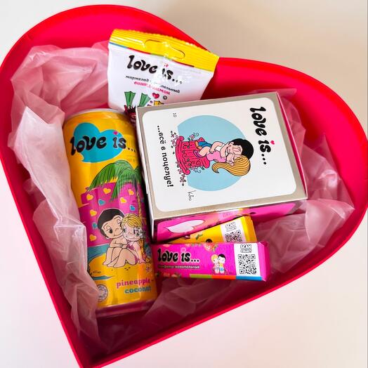 Подарочный набор с легендарным вкусом Love is