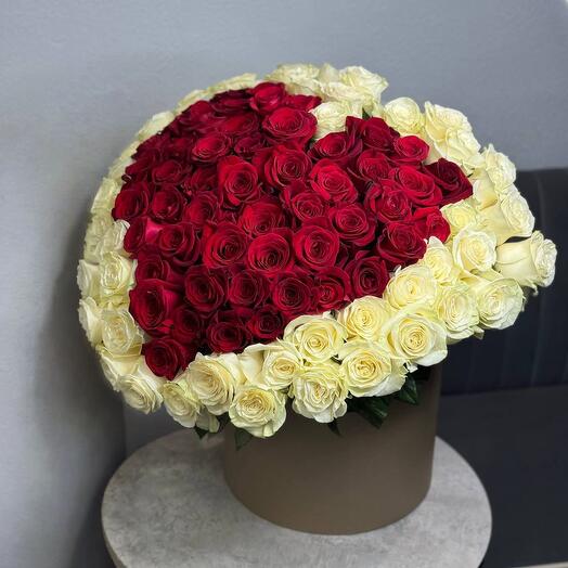 Композиция сердце в коробке из 101 розы