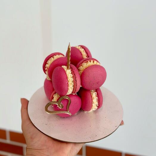 Куб из макарунов