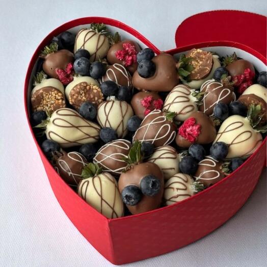 Клубничное сердце