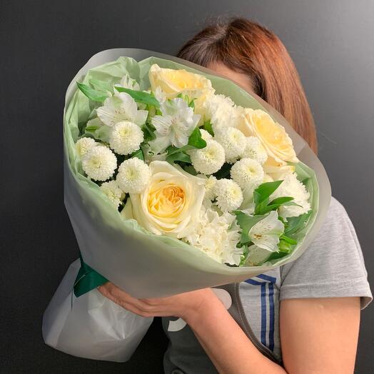 Букет пионовидная Роза с Хризантемой