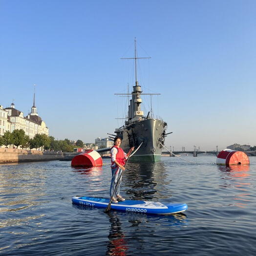 Подарочный сертификат «Прогулка на сапах у Петропавловской крепости и крейсера Авроры» (2 часа, 1 человек)
